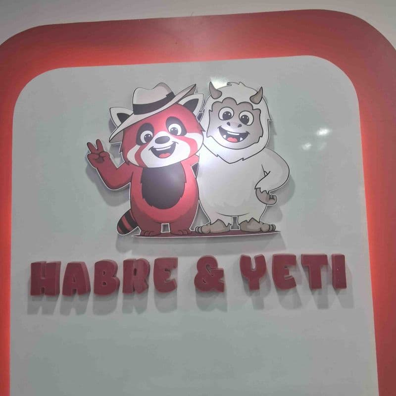 Habre And Yeti logo