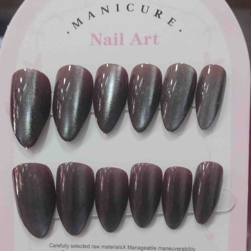 Cat Eye Nails